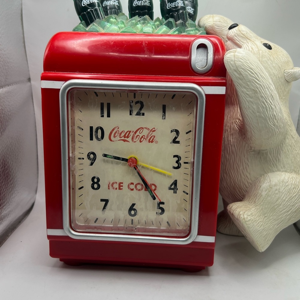 Coca-Cola Red Vintage Style Clock